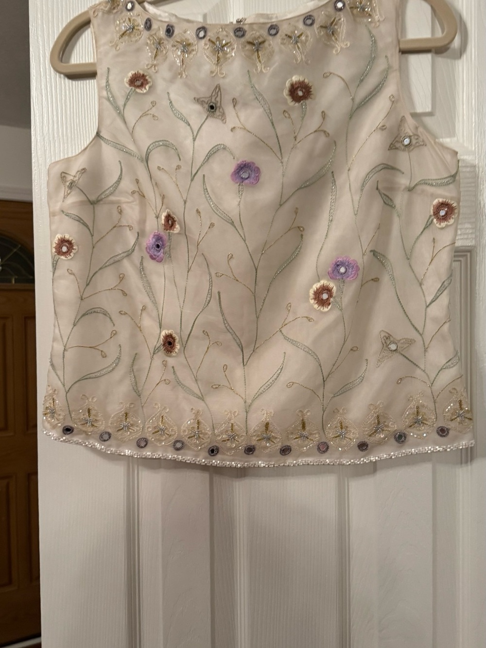 Vintage Chetta  B Evening Embroidered Floral Sleeveless Shell Top - Cream